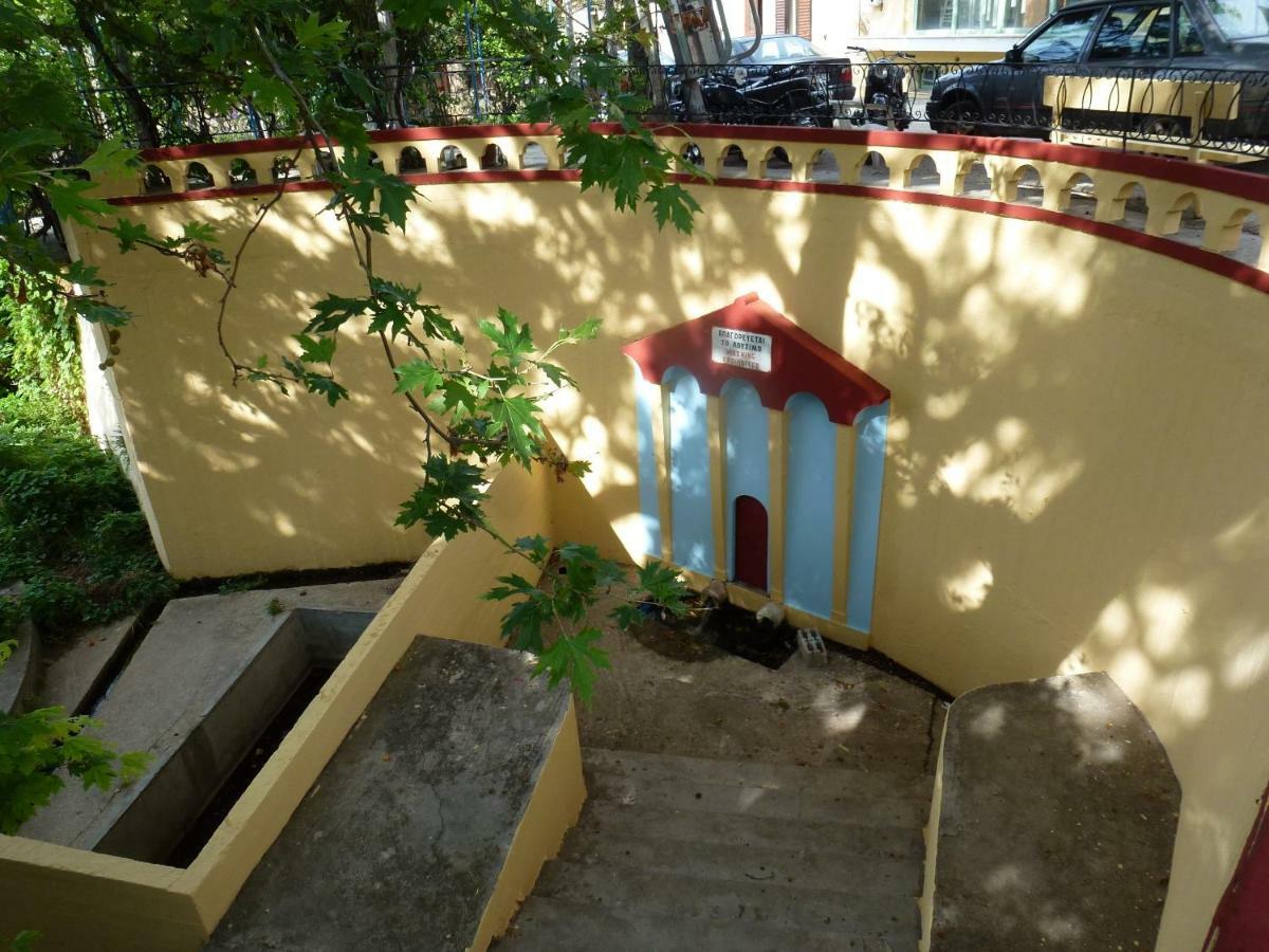 Marinos Studios At Lourdata Village Exterior photo
