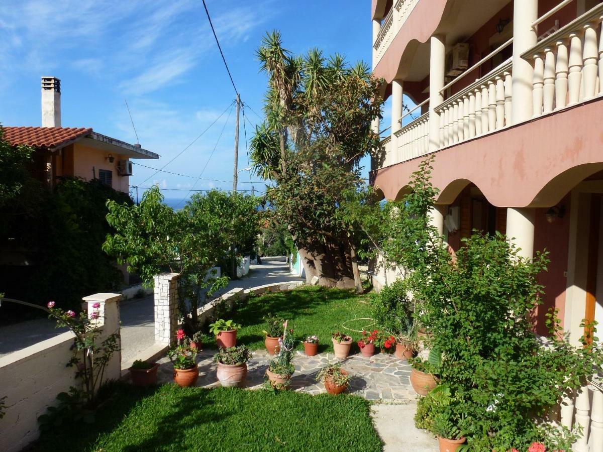 Marinos Studios At Lourdata Village Exterior photo